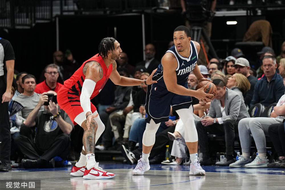 更离不开她 更离不开她